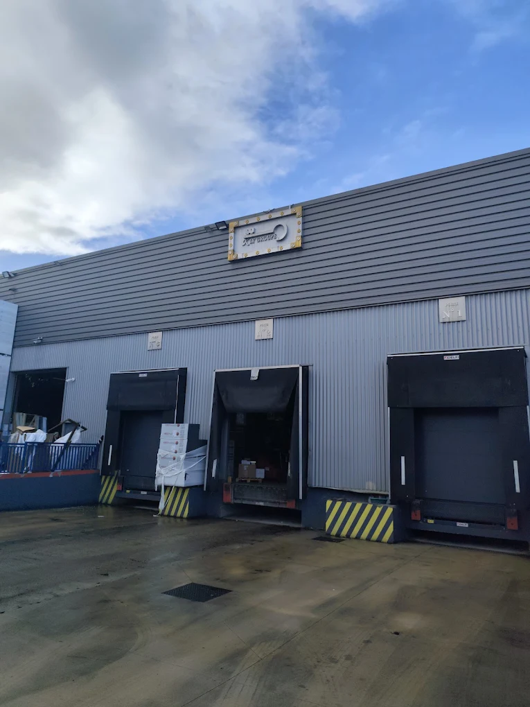 Quais de chargement KLY GROUPE